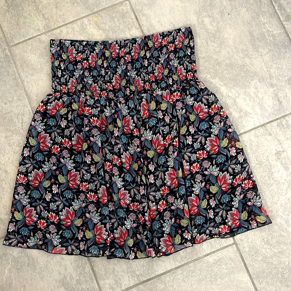 Cabi skirt